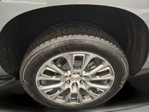 Used 2025 GMC Yukon Denali AWD/4WD image 31