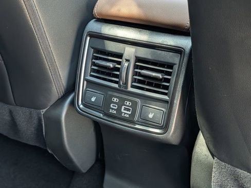 Used 2025 Subaru Forester Touring w/ Popular Package - Touring AWD/4WD image 34