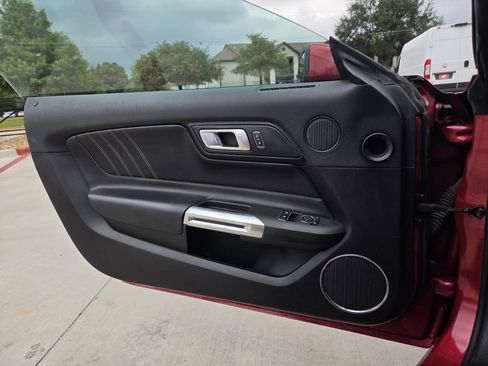 Used 2021 Ford Mustang GT Premium RWD image 11