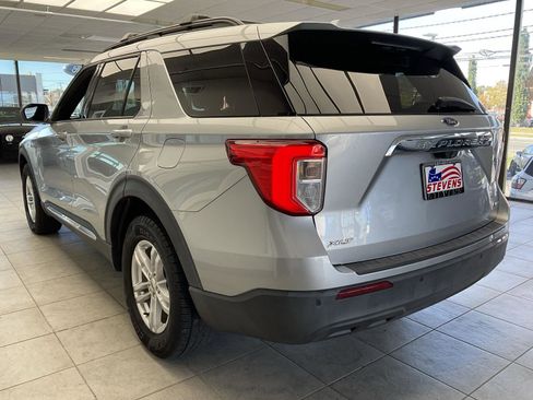 Used 2020 Ford Explorer XLT image 7
