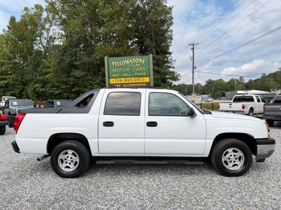 Used 2005 Chevrolet Avalanche LS w/ Avalanche South-West Package