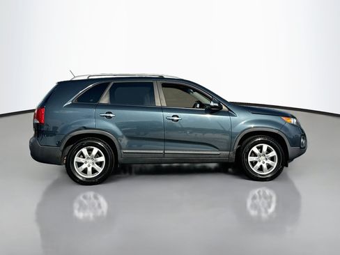 Used 2011 Kia Sorento 2WD w/ Convenience Pkg image 6