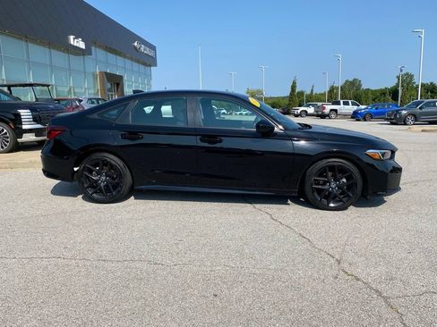 Used 2025 Honda Civic Sport image 9
