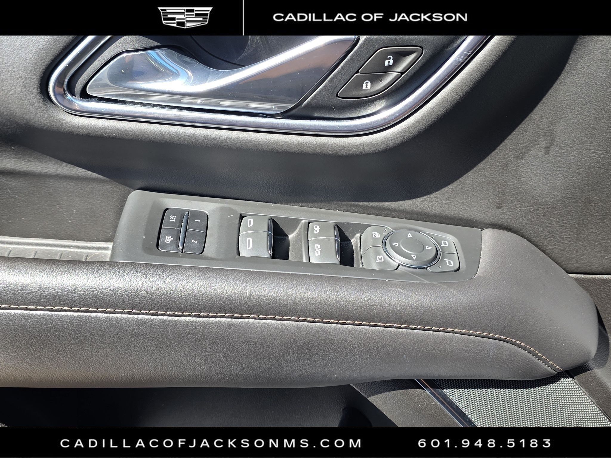 Used 2021 Chevrolet Suburban High Country RWD image 23
