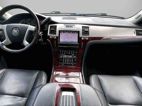 Used 2014 Cadillac Escalade Premium AWD/4WD image 15