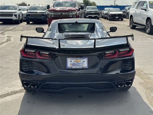 Used 2025 Chevrolet Corvette Stingray image 3