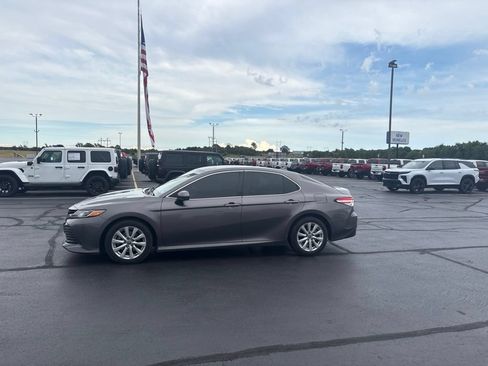 Used 2020 Toyota Camry LE FWD image 2