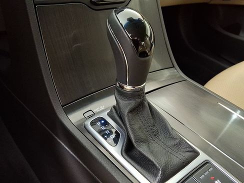 Used 2017 Hyundai Azera FWD image 16