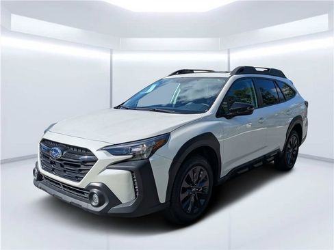 Used 2025 Subaru Outback Onyx Edition AWD/4WD image 7