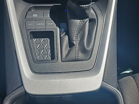 Used 2025 Toyota RAV4 LE image 23