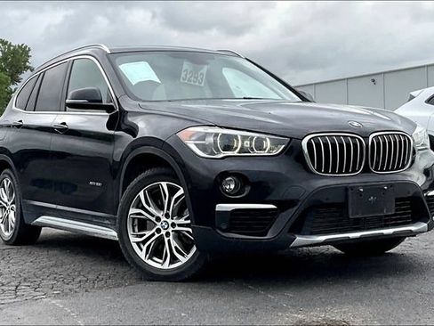 Used 2017 BMW X1 xDrive28i AWD/4WD image 2
