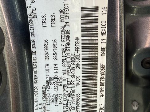 Used 2022 Toyota Tacoma TRD Off-Road image 46