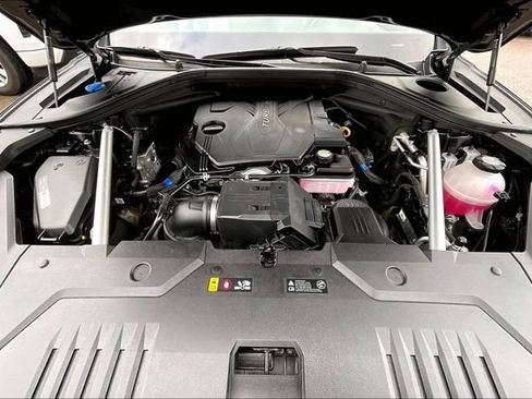 Certified 2025 Genesis GV70 2.5T Select w/ Select Package image 9