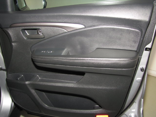 Certified 2023 Honda Passport EX-L image 44