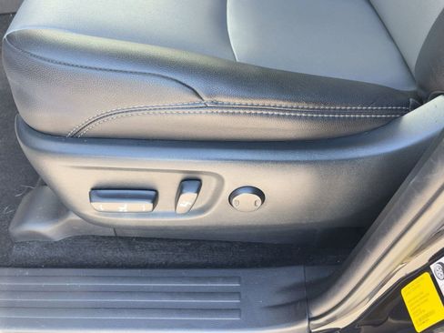 Used 2022 Toyota 4Runner SR5 Premium image 14