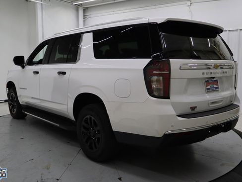 Used 2024 Chevrolet Suburban LT image 6
