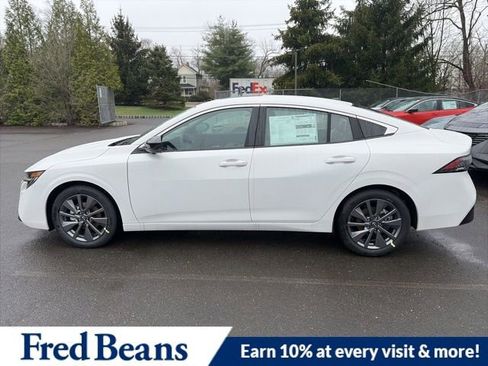 New 2026 Nissan Sentra SL w/ Floor Mat Package image 4