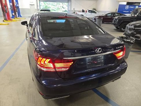 Used 2017 Lexus LS 460 RWD image 6