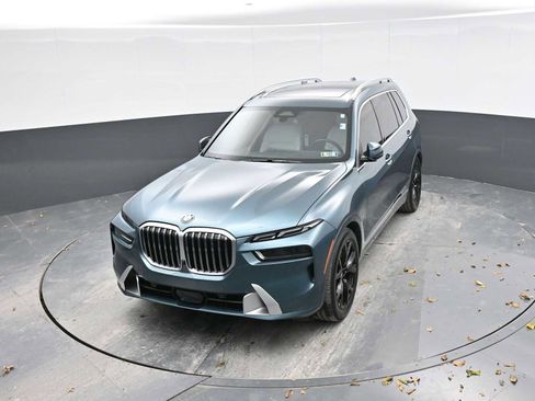 Used 2023 BMW X7 xDrive40i w/ Premium Package image 28