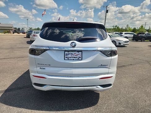 Used 2023 Buick Enclave Avenir w/ Avenir Technology Package FWD image 4