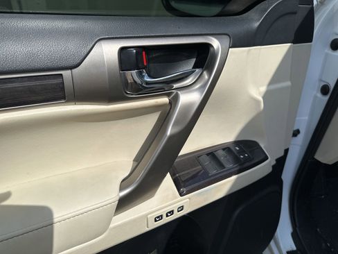 Used 2021 Lexus GX 460 Premium image 9