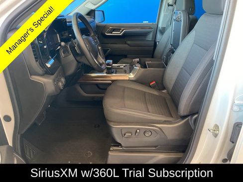 Used 2025 Chevrolet Silverado 1500 RST AWD/4WD image 12