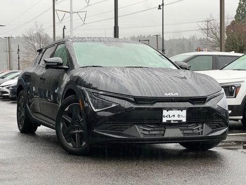 New 2025 Kia EV6 Light w/ Light LR Technology Package image 1