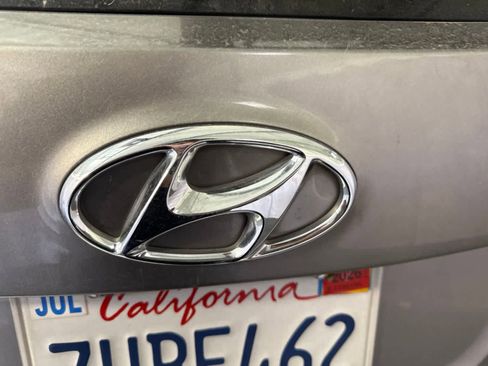 Used 2016 Hyundai Santa Fe Sport FWD image 14