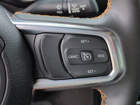 Used 2023 Jeep Gladiator Overland AWD/4WD image 26