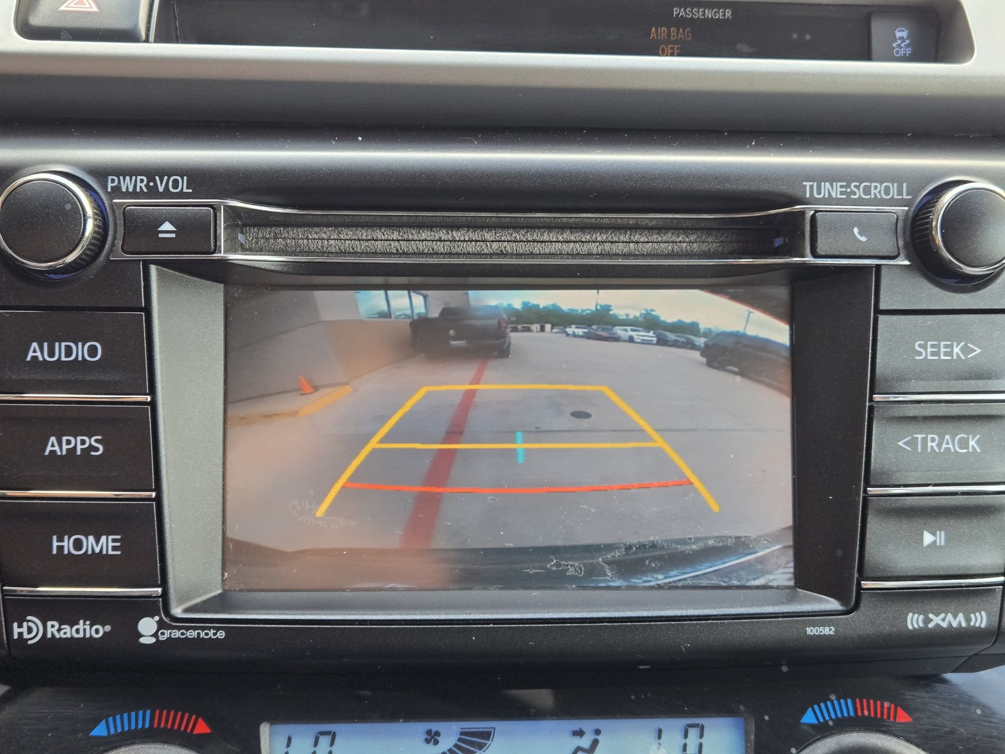 Used 2016 Toyota RAV4 XLE FWD image 17