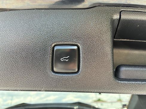 Used 2023 Ford Escape ST-Line AWD/4WD image 11