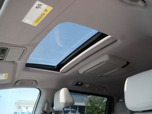 Used 2023 Honda Odyssey Touring image 8