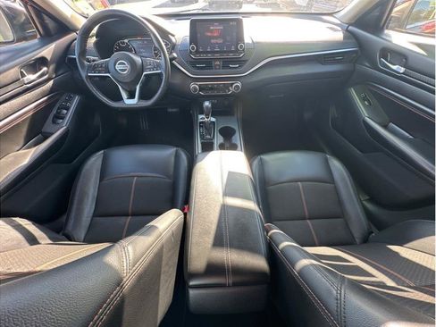Used 2022 Nissan Altima 2.5 SR FWD image 19