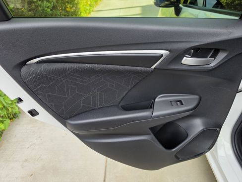 Used 2016 Honda Fit EX image 32