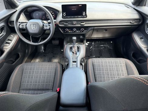 Certified 2025 Honda HR-V Sport image 15