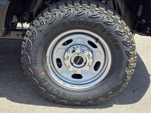 New 2025 Ford F250 XL w/ 360-Degree Camera Package image 5