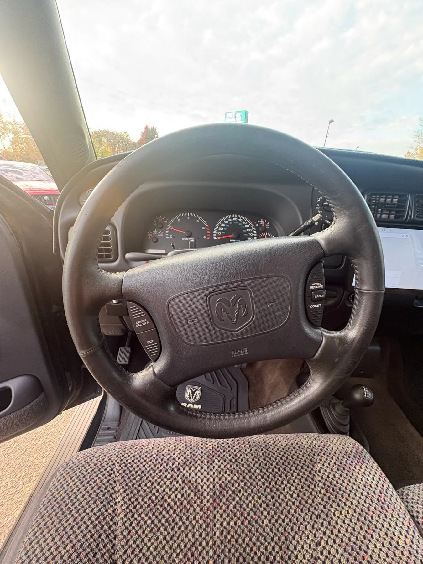 Used 1998 Dodge Ram 1500 Truck 4x4 Quad Cab image 14