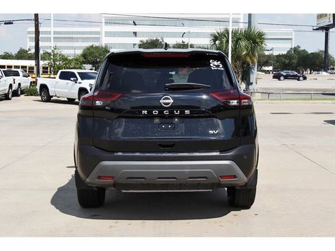 Certified 2023 Nissan Rogue SV image 5