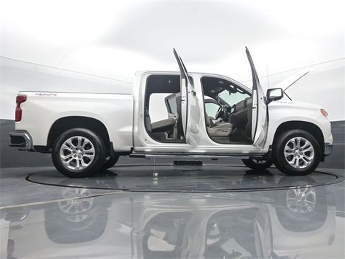 Used 2025 Chevrolet Silverado 1500 LTZ image 61