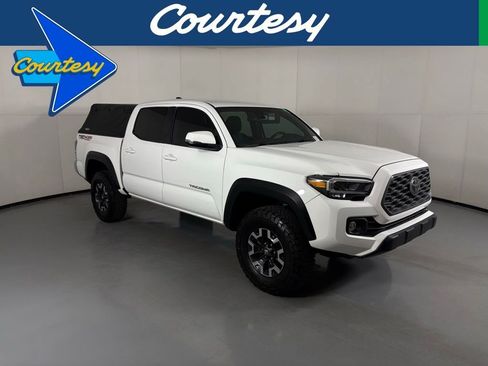 Used 2023 Toyota Tacoma TRD Off-Road AWD/4WD image 1