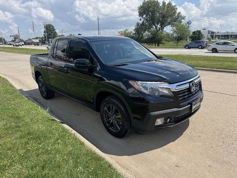 Used 2019 Honda Ridgeline Sport image 7