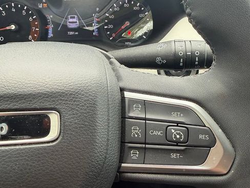 Used 2023 Jeep Compass Limited AWD/4WD image 17