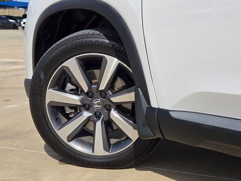 Used 2023 Honda Pilot Elite image 34