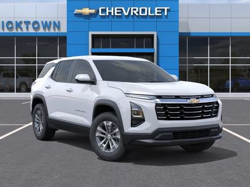 New 2026 Chevrolet Equinox LT w/ Convenience Package II FWD image 7