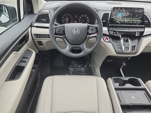 New 2026 Honda Odyssey EX-L image 8
