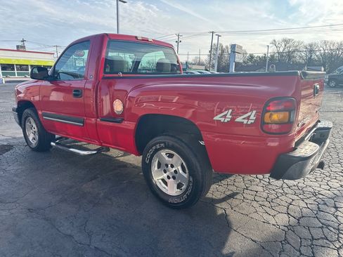 Used 2005 Chevrolet Silverado 1500 LS w/ Light Duty Power Package AWD/4WD image 3