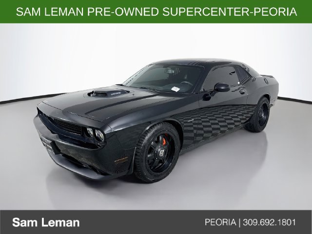 Used 2014 Dodge Challenger R/T RWD image 3