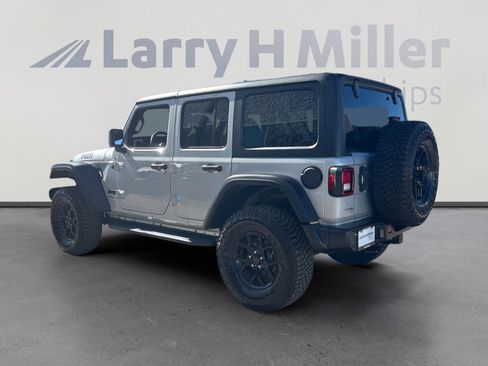 Used 2024 Jeep Wrangler Willys image 3