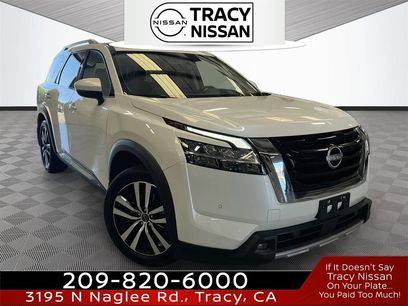 Used 2023 Nissan Pathfinder Platinum
