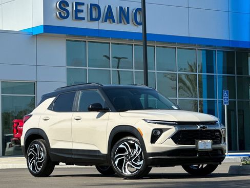New 2026 Chevrolet TrailBlazer RS FWD image 2